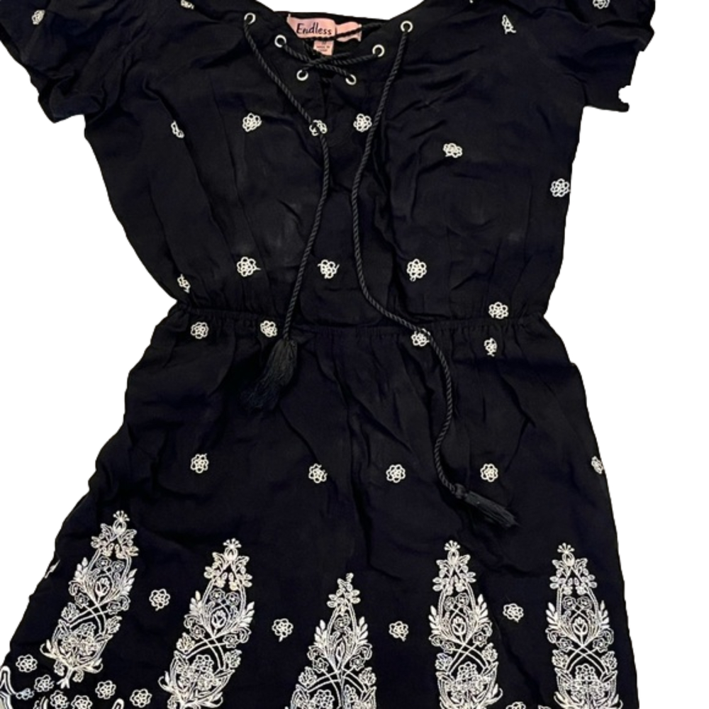 Endless Love Black & White Off the Shoulder Romper Sz M